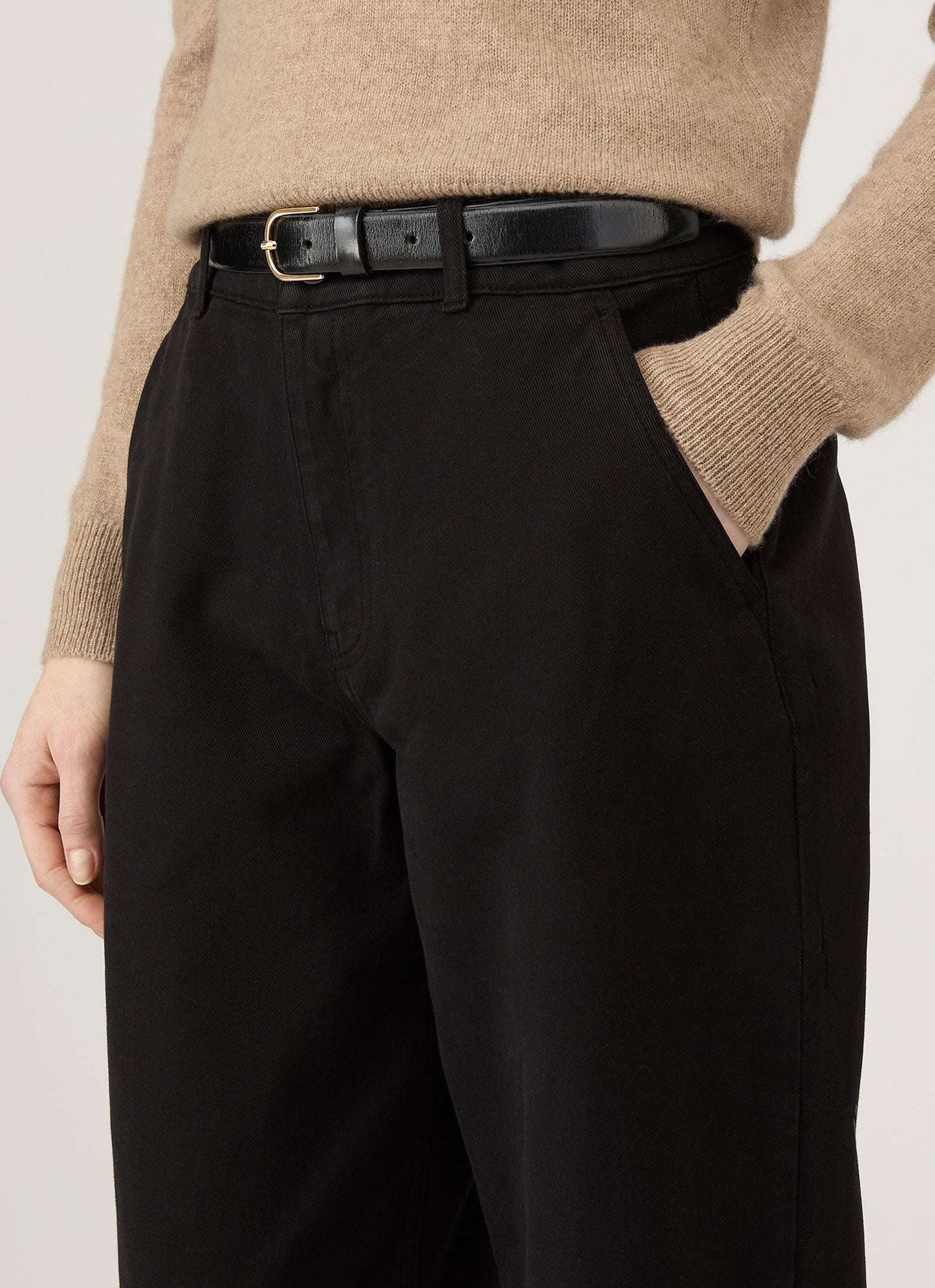 Womens Cotton Drill Tapered Trouser In Black