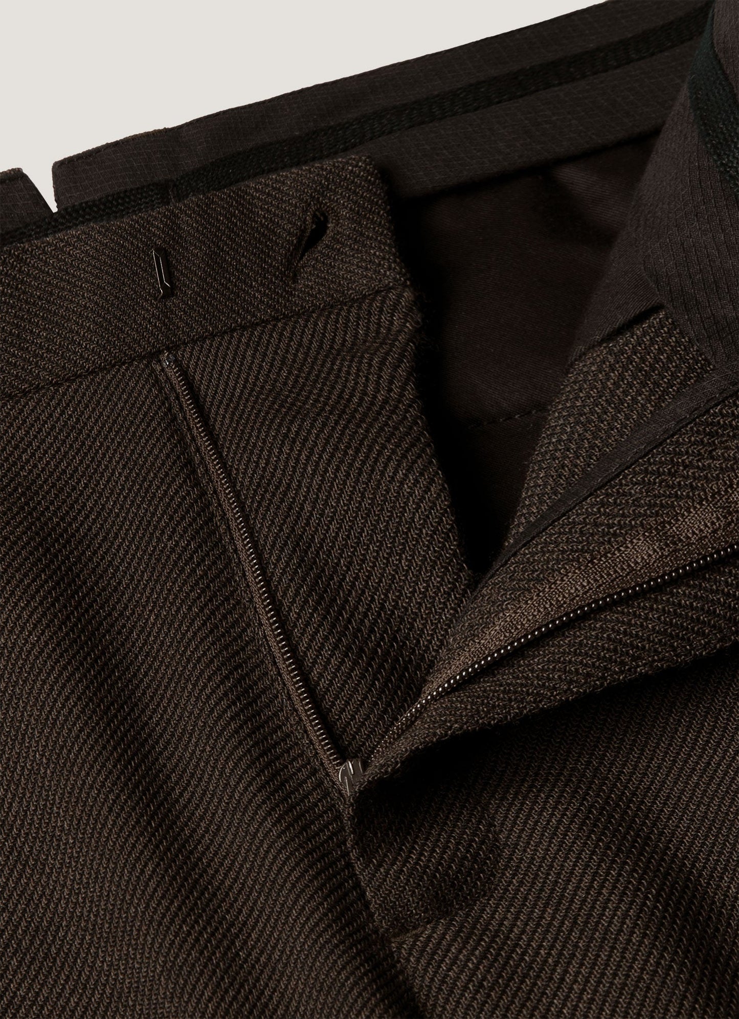 Mens Textured Wool Trouser In Truffle Mtrs3116 Brgd