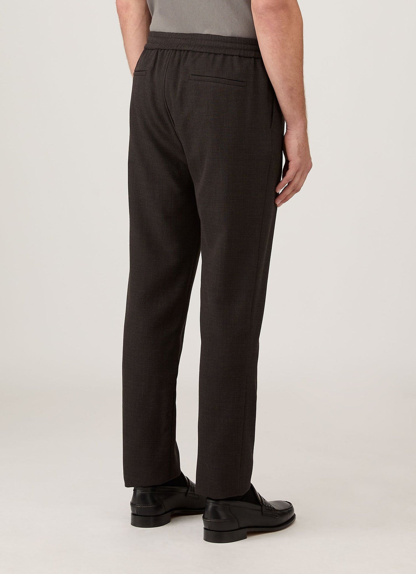Mens Textured Wool Drawstring Trouser In Truffle Mtrs3120 Brgd