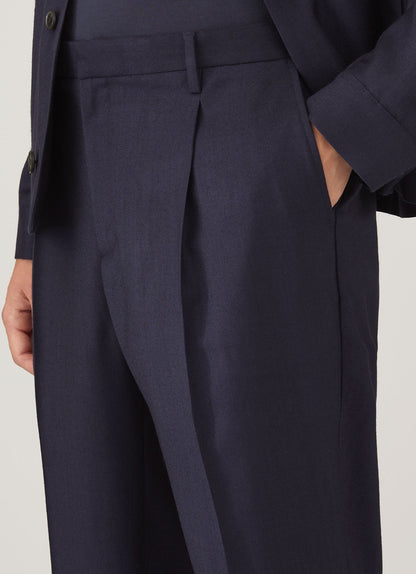 Mens Pleated Wool Twill Trouser In Navy Mtrs3122 Buaa