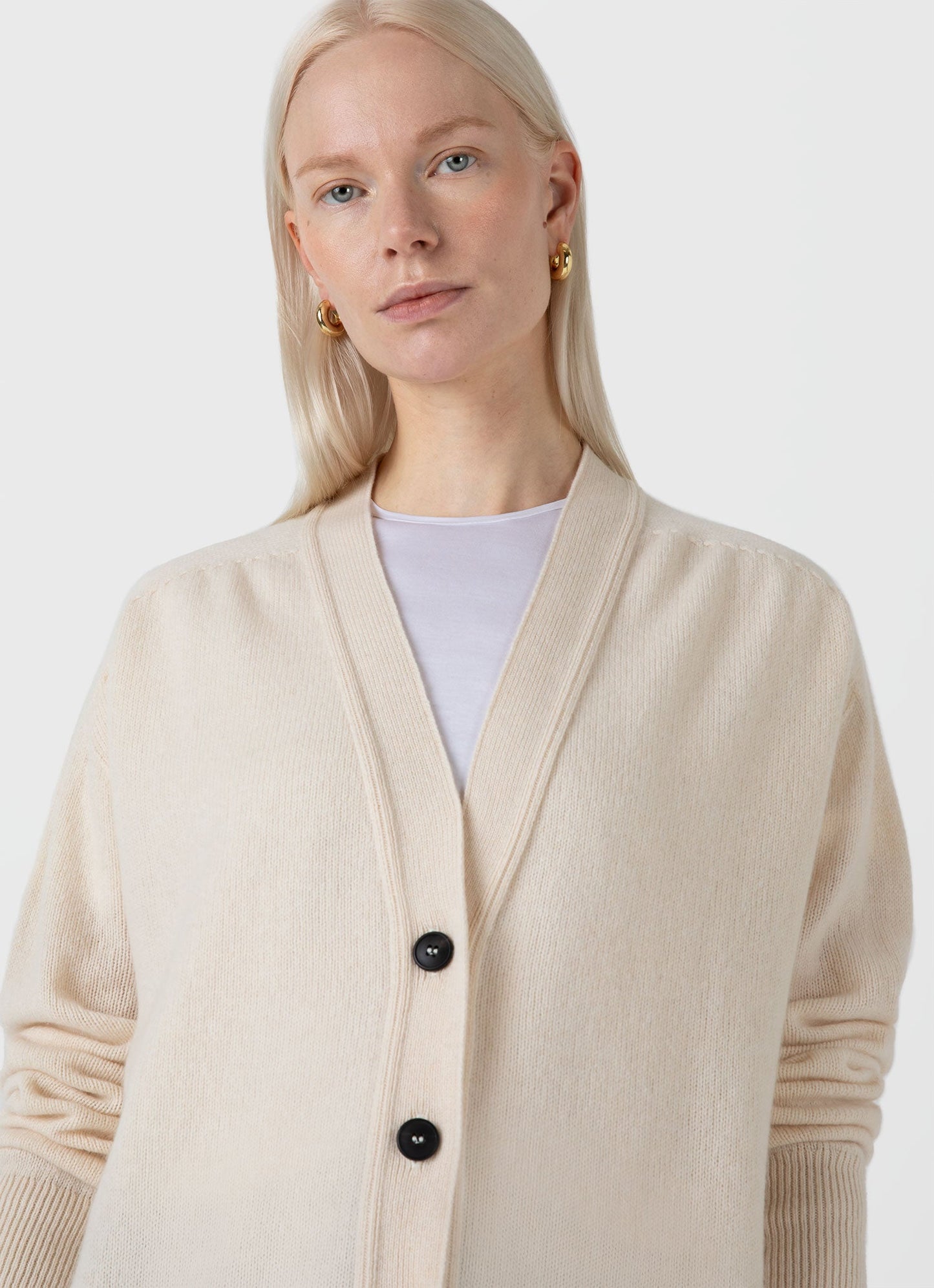 Womens Lambswool Cardigan In Ecru Wcar8183 Whcr