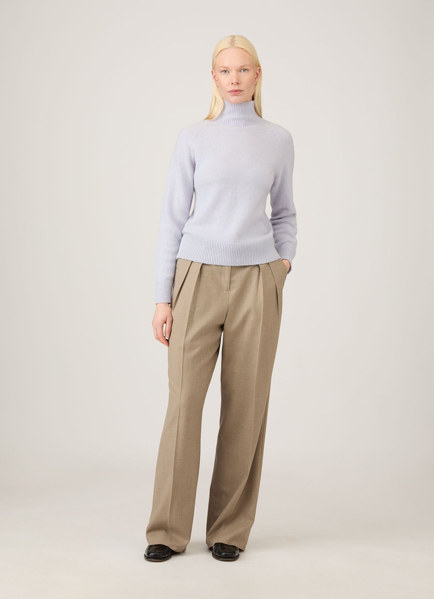 Womens Lambswool Funnel Neck Jumper In Ice Blue Wjum8052 Buge
