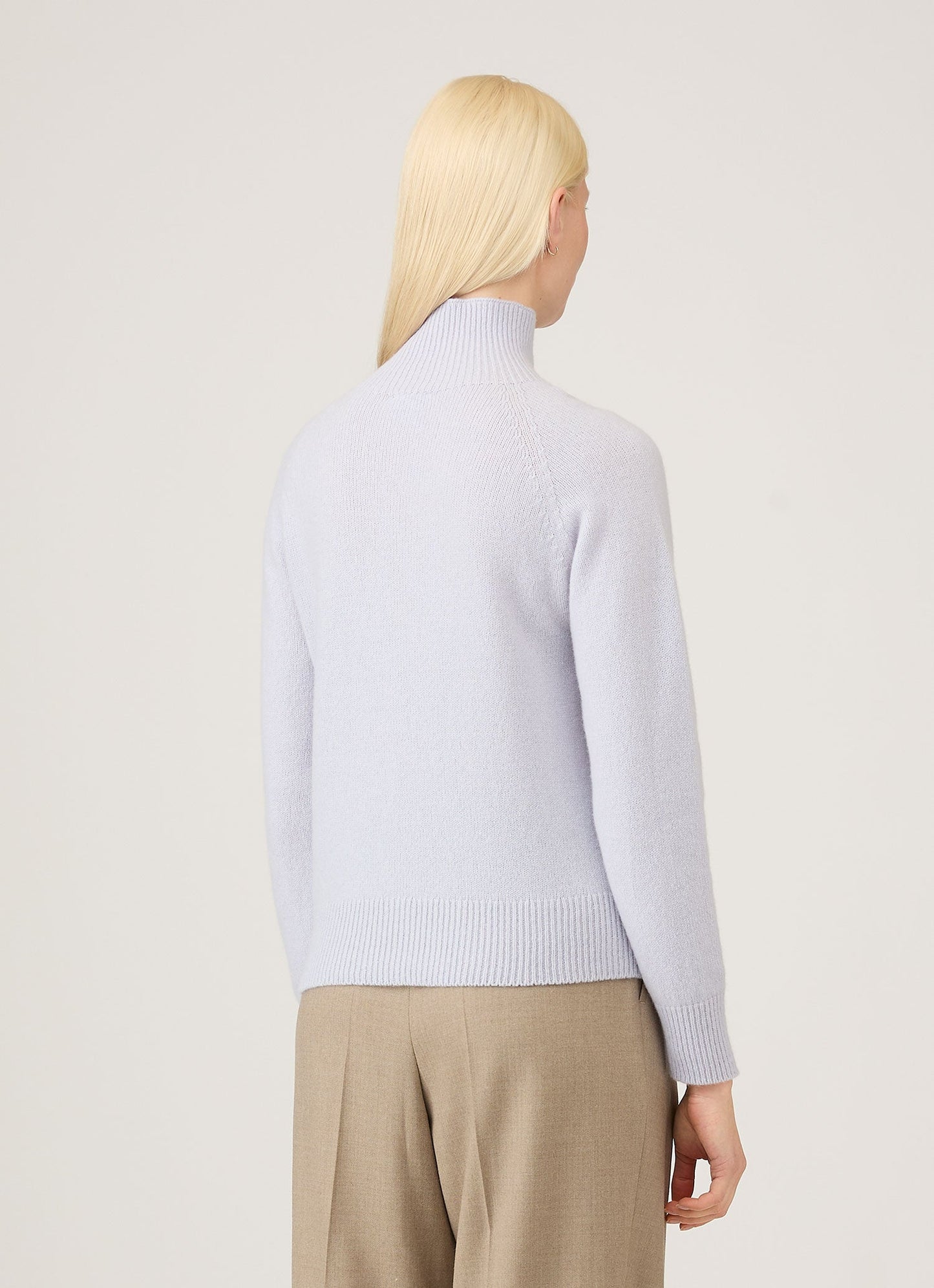 Womens Lambswool Funnel Neck Jumper In Ice Blue Wjum8052 Buge