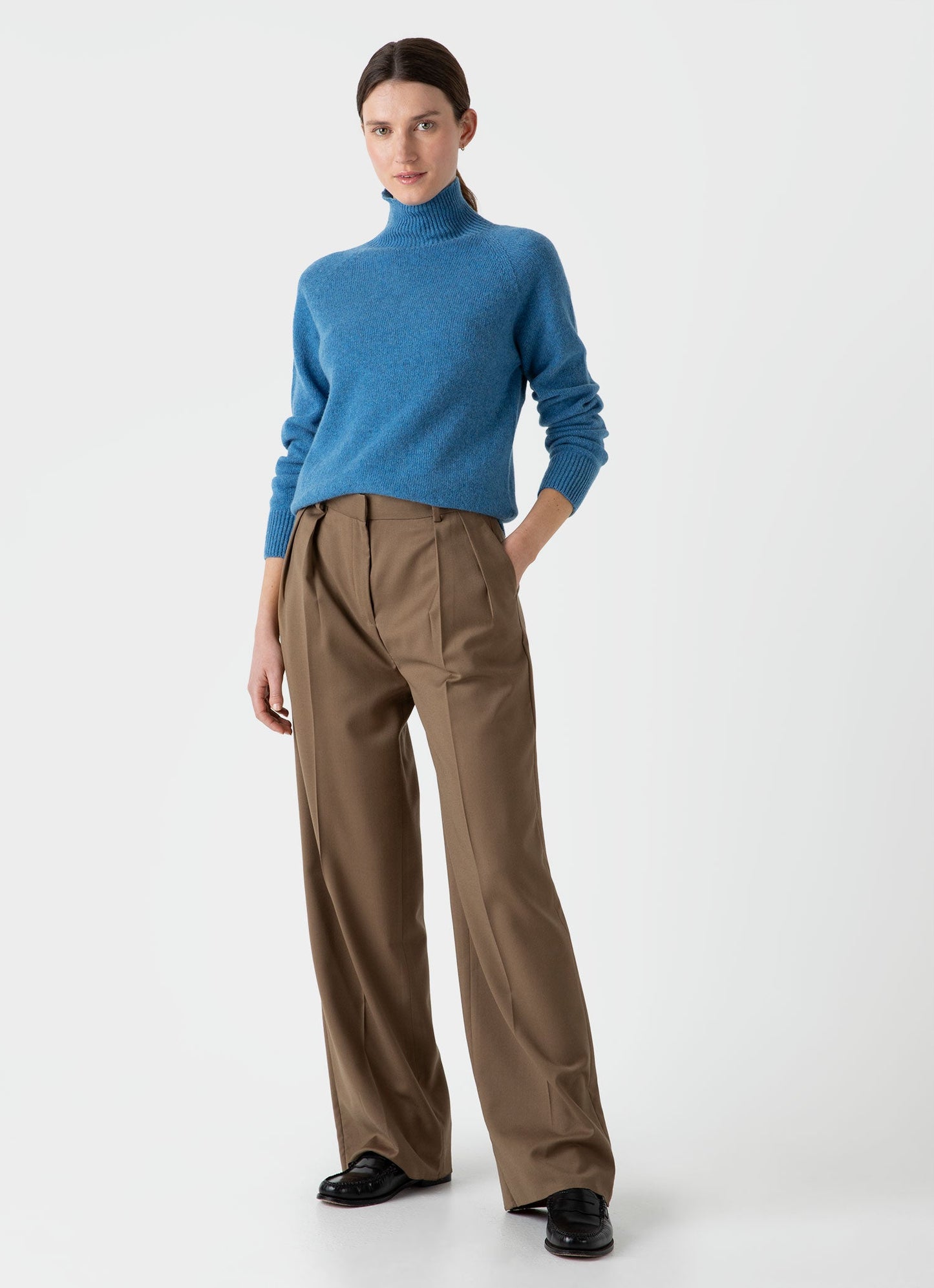 Womens Lambswool Funnel Neck Jumper In Blue Jean Wjum8052 Busz